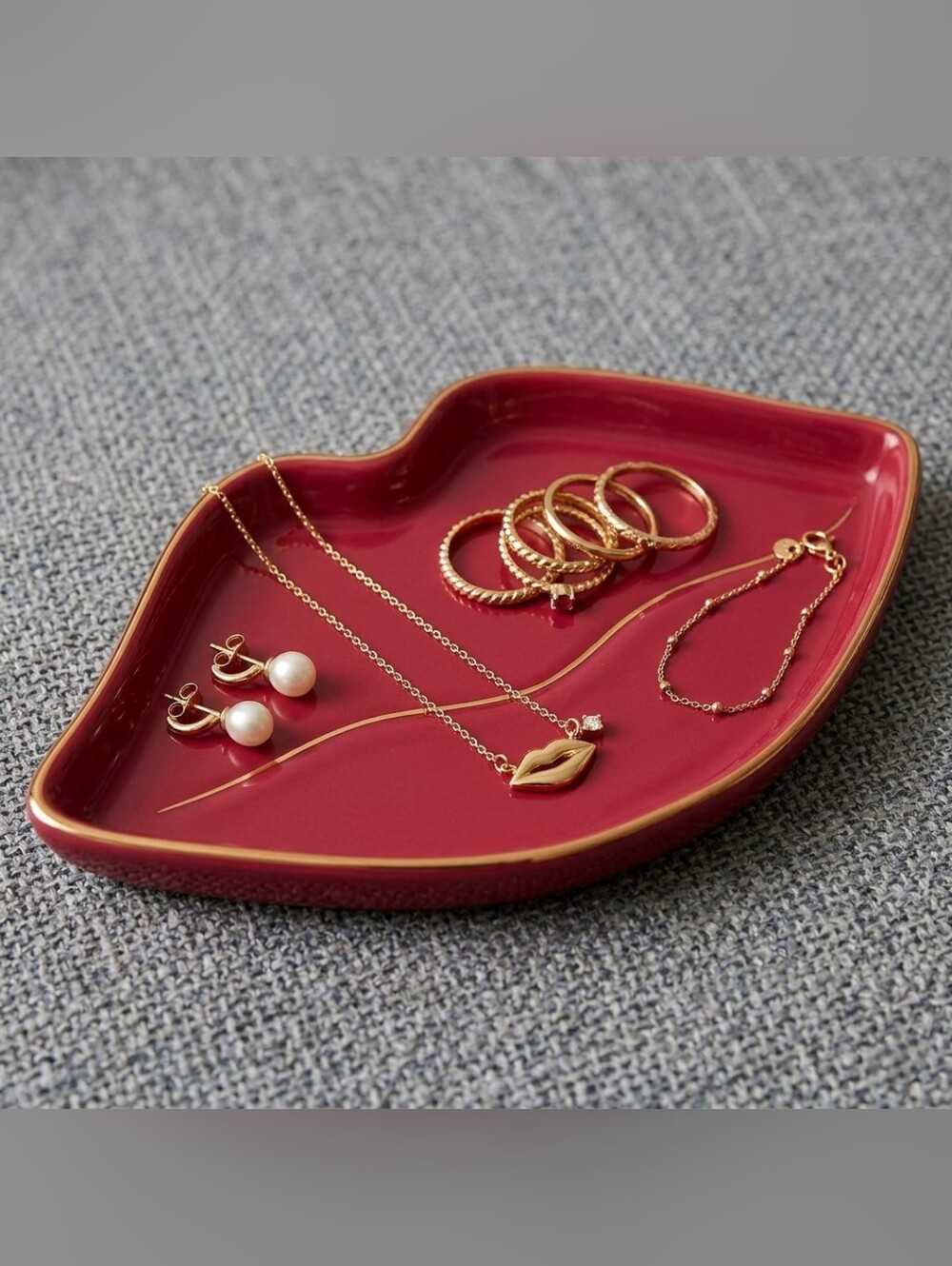 Ceramic Red Lips Shaped Tray
